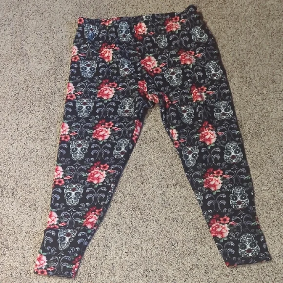 Terra & Sky Multicolor Floral Pants - Picture 2 of 15